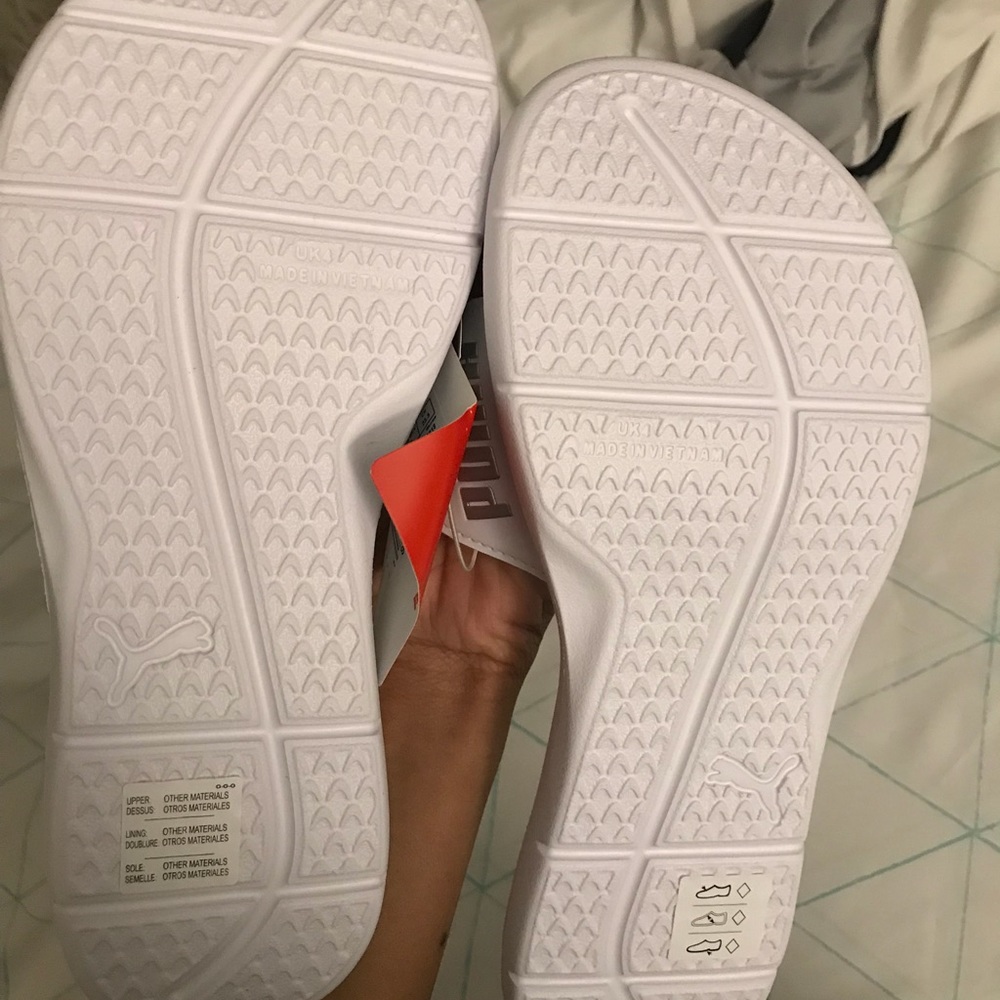 Puma slides - Picture 2 of 4